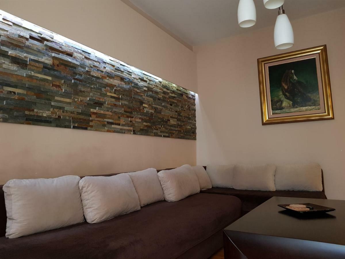 Apartamento Hulk Vrsac Exterior foto