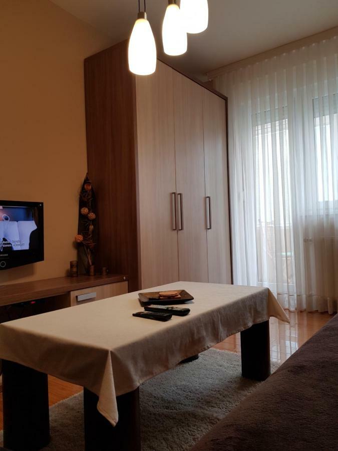 Apartamento Hulk Vrsac Exterior foto
